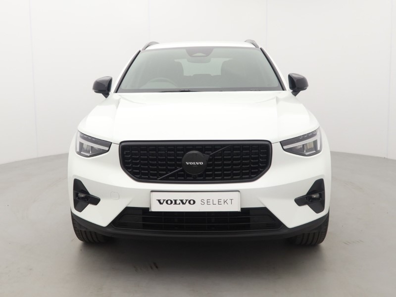 2025 (75) VOLVO XC40 2.0 B3P Plus Black Edition 5dr Auto 5635831