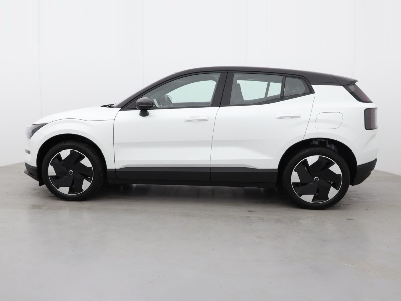 2025 (75) VOLVO EX30 200kW SM Extended Range Plus 69kWh 5dr Auto 4929407