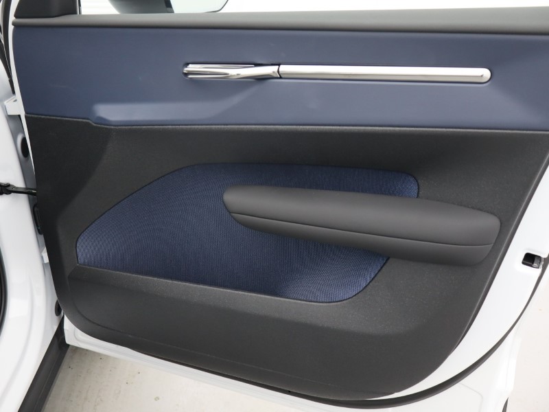 2025 (75) VOLVO EX30 200kW SM Extended Range Plus 69kWh 5dr Auto 4929295