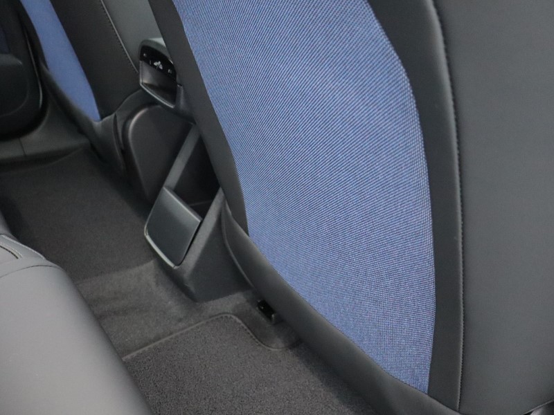 2025 (75) VOLVO EX30 200kW SM Extended Range Plus 69kWh 5dr Auto 4929307