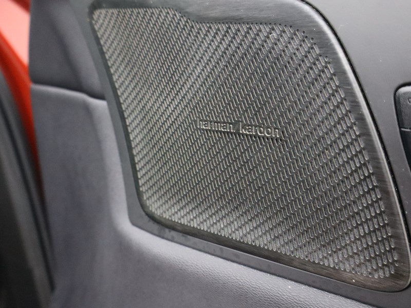 2024 (24) VOLVO XC60 2.0 T6 [350] RC PHEV Plus Dark 5dr AWD Geartronic 4931807