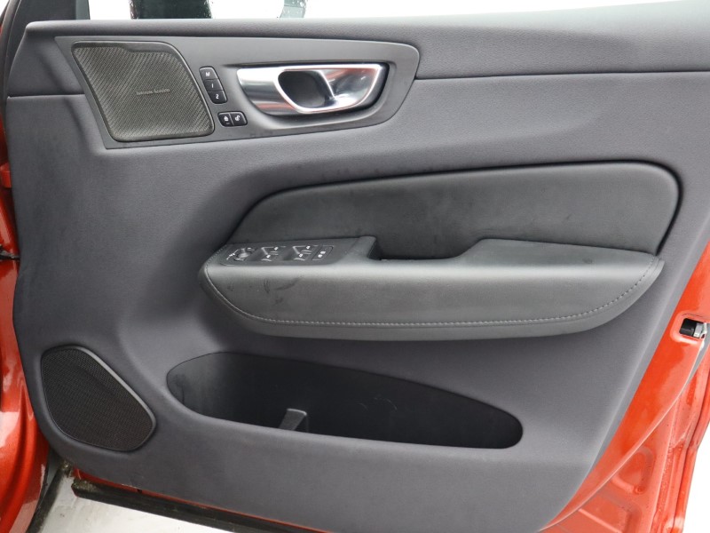 2024 (24) VOLVO XC60 2.0 T6 [350] RC PHEV Plus Dark 5dr AWD Geartronic 4931806