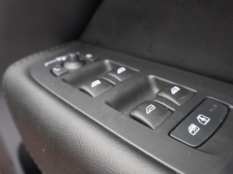 2024 (24) VOLVO XC60 2.0 T6 [350] RC PHEV Plus Dark 5dr AWD Geartronic 4931808