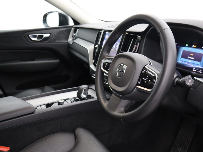 2024 (24) VOLVO XC60 2.0 T6 [350] RC PHEV Plus Dark 5dr AWD Geartronic 4931812