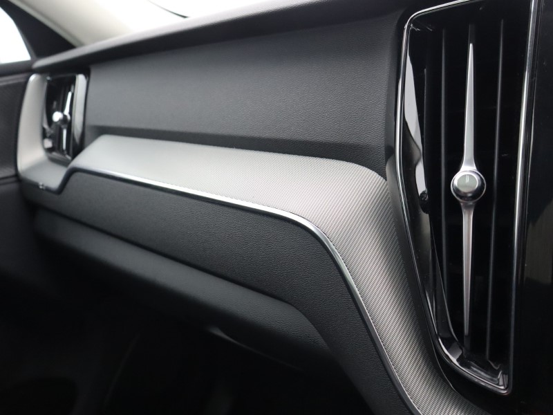 2024 (24) VOLVO XC60 2.0 T6 [350] RC PHEV Plus Dark 5dr AWD Geartronic 4931839