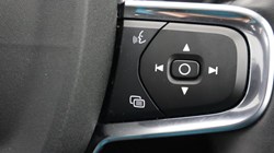 2021 (71) VOLVO XC40 1.5 T5 Recharge PHEV R DESIGN Pro 5dr Auto 4928126