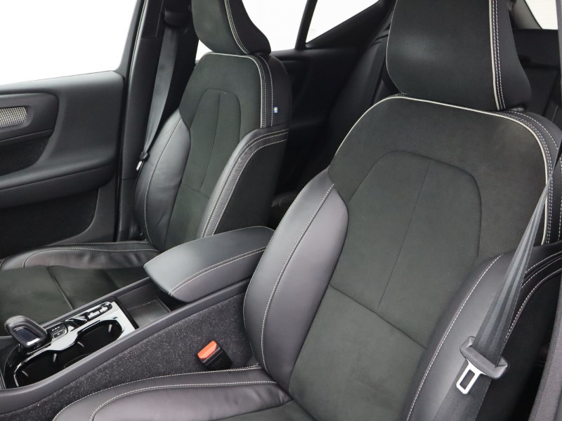 2021 (71) VOLVO XC40 1.5 T5 Recharge PHEV R DESIGN Pro 5dr Auto 4928113