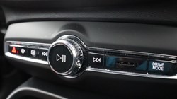 2021 (71) VOLVO XC40 1.5 T5 Recharge PHEV R DESIGN Pro 5dr Auto 4928133