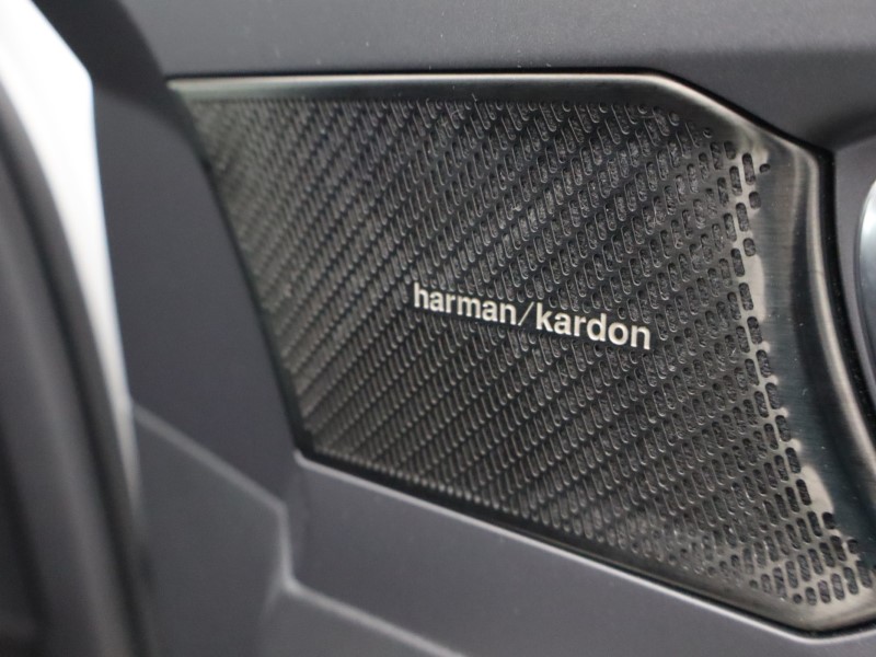 2021 (71) VOLVO XC40 1.5 T5 Recharge PHEV R DESIGN Pro 5dr Auto 4928105