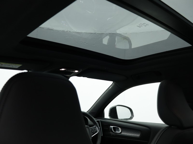 2021 (71) VOLVO XC40 1.5 T5 Recharge PHEV R DESIGN Pro 5dr Auto 4928117