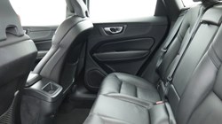 2023 (72) VOLVO XC60 2.0 B5P Core 5dr AWD Geartronic 4997963