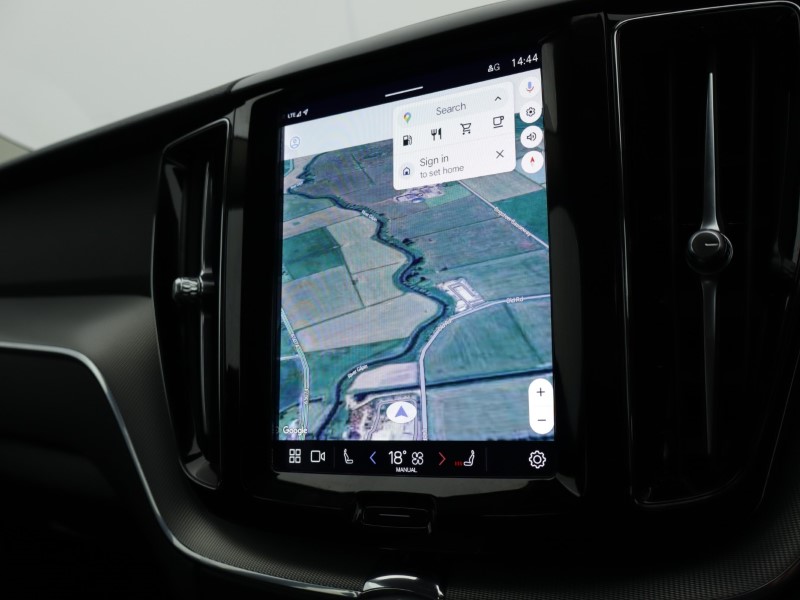 2023 (72) VOLVO XC60 2.0 B5P Core 5dr AWD Geartronic 4997986