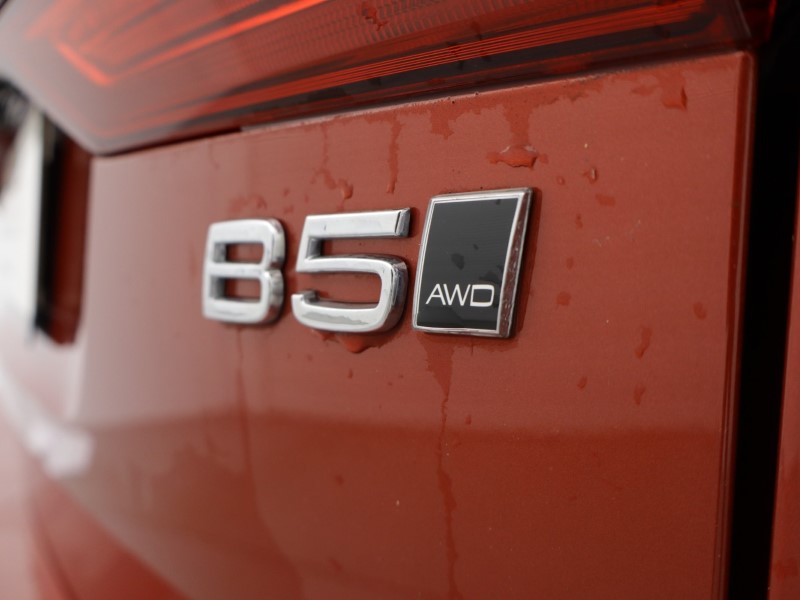 2023 (72) VOLVO XC60 2.0 B5P Core 5dr AWD Geartronic 4997957