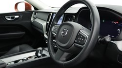 2023 (72) VOLVO XC60 2.0 B5P Core 5dr AWD Geartronic 4997972