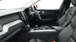 2023 (72) VOLVO XC60 2.0 B5P Core 5dr AWD Geartronic 4997962