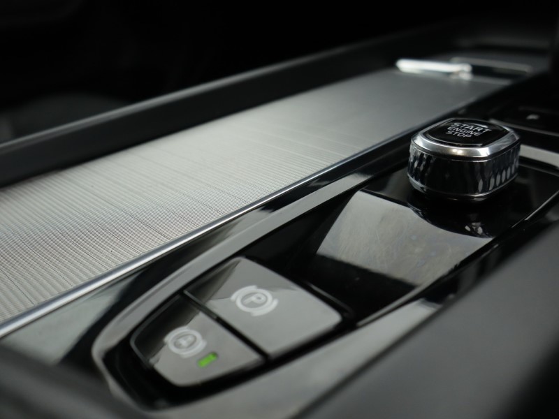 2023 (72) VOLVO XC60 2.0 B5P Core 5dr AWD Geartronic 4997993