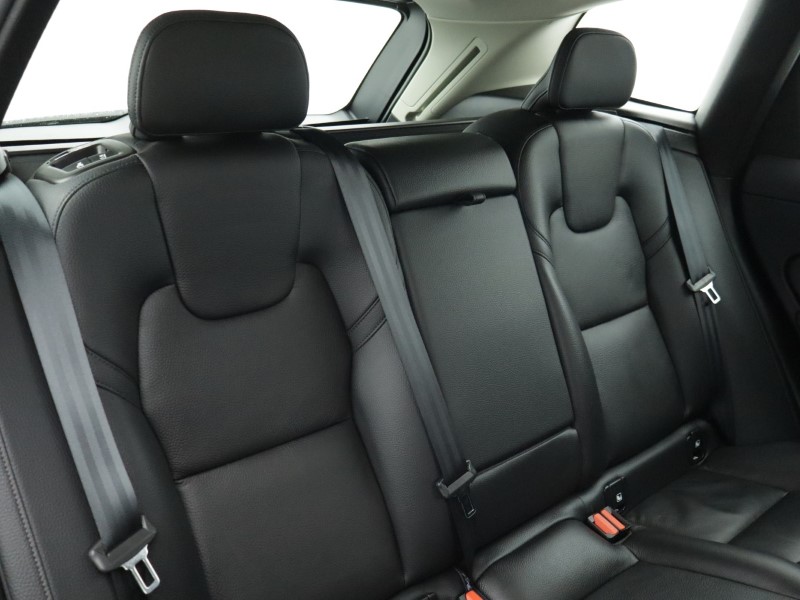 2023 (72) VOLVO XC60 2.0 B5P Core 5dr AWD Geartronic 4997978