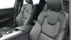 2023 (72) VOLVO XC60 2.0 B5P Core 5dr AWD Geartronic 4997973