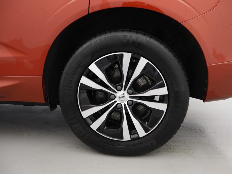 2023 (72) VOLVO XC60 2.0 B5P Core 5dr AWD Geartronic 4997960