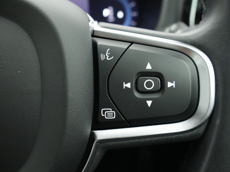 2023 (72) VOLVO XC60 2.0 B5P Core 5dr AWD Geartronic 4997983