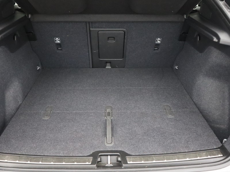 2023 (73) VOLVO C40 300kW Recharge Twin Plus 82kWh 5dr AWD Auto 4984189