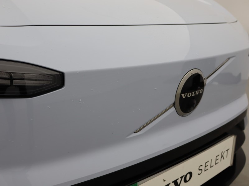 2024 (24) VOLVO EX30 315kW Twin Motor Performance Ultra 69kWh 5dr Auto 4967760