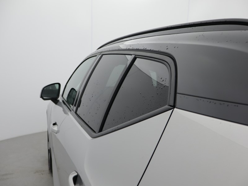 2025 (25) VOLVO EX40 185kW Extended Range Ultra 78kWh 5dr Auto 4983454