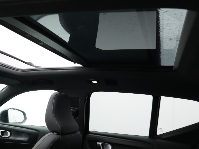 2025 (25) VOLVO EX40 185kW Extended Range Ultra 78kWh 5dr Auto 4983459