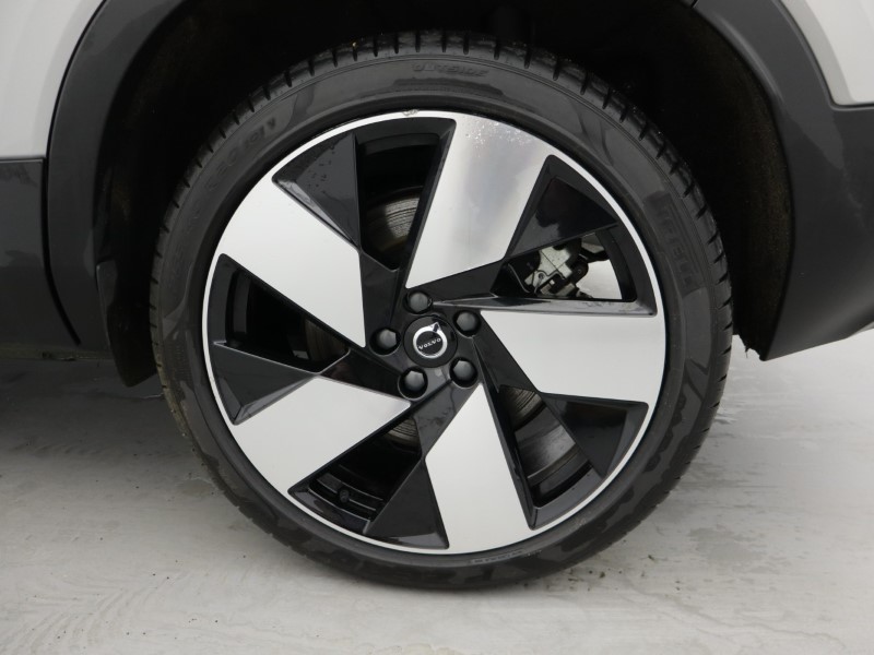 2025 (25) VOLVO EX40 185kW Extended Range Ultra 78kWh 5dr Auto 4983455