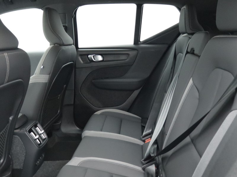 2025 (25) VOLVO EX40 185kW Extended Range Ultra 78kWh 5dr Auto 4983458