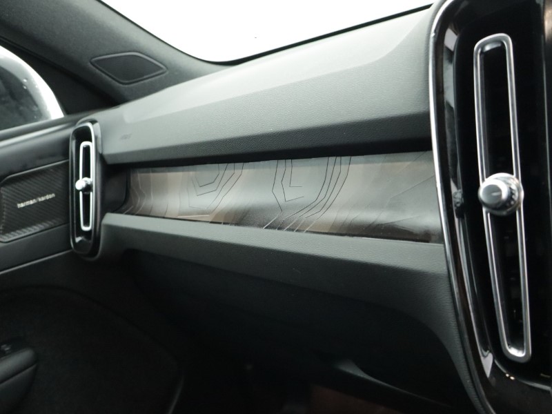 2025 (25) VOLVO EX40 185kW Extended Range Ultra 78kWh 5dr Auto 4983486