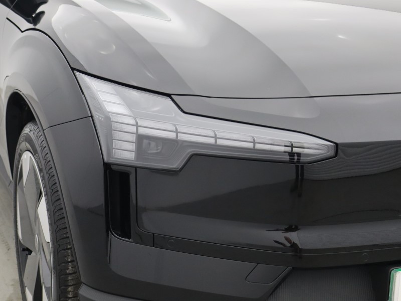 2025 (75) VOLVO EX30 315kW Twin Motor Performance Plus 69kWh 5dr Auto 4962970