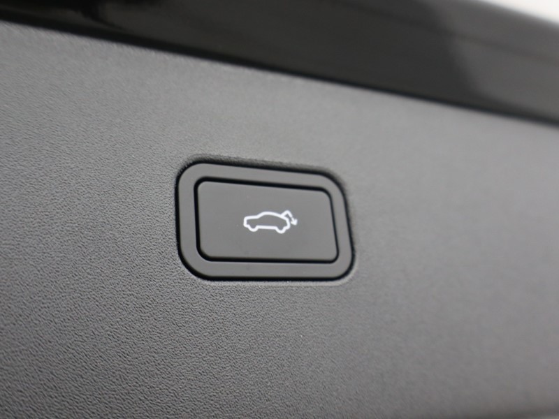 2025 (75) VOLVO EX30 315kW Twin Motor Performance Plus 69kWh 5dr Auto 4962980