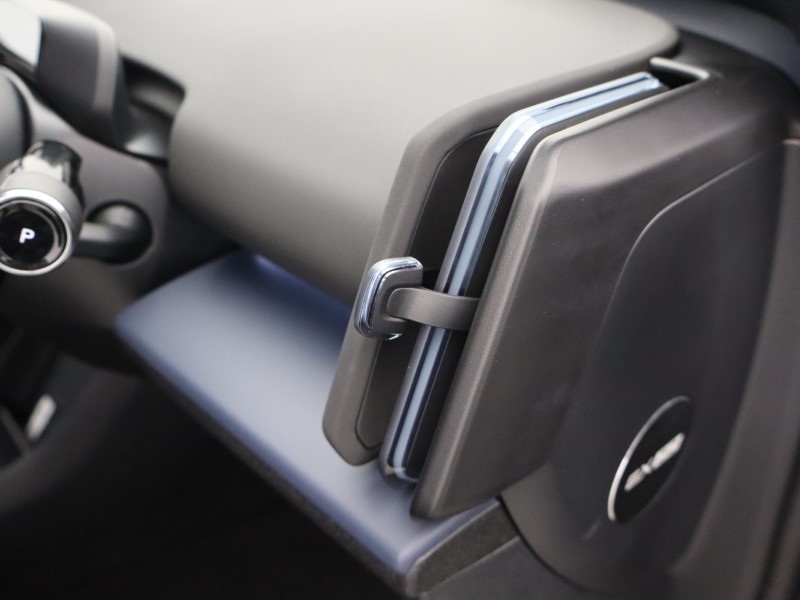 2025 (75) VOLVO EX30 315kW Twin Motor Performance Plus 69kWh 5dr Auto 4962988