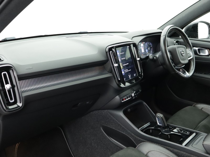 2020 (70) VOLVO XC40 1.5 T3 [163] R DESIGN 5dr Geartronic 4973675