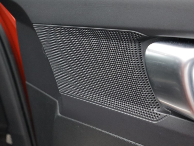 2020 (70) VOLVO XC40 1.5 T3 [163] R DESIGN 5dr Geartronic 4973666