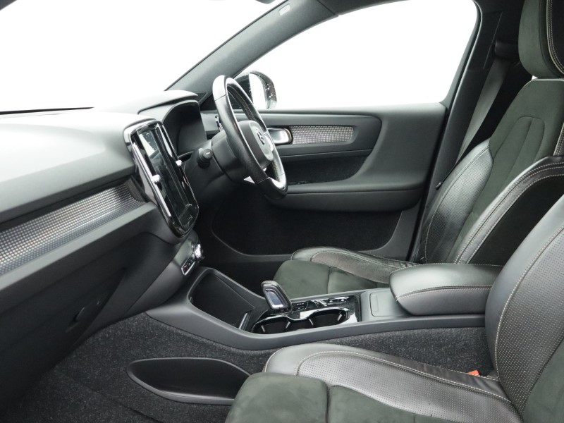 2020 (70) VOLVO XC40 1.5 T3 [163] R DESIGN 5dr Geartronic 4973662