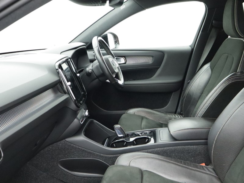 2020 (70) VOLVO XC40 1.5 T3 [163] R DESIGN 5dr Geartronic 4973663