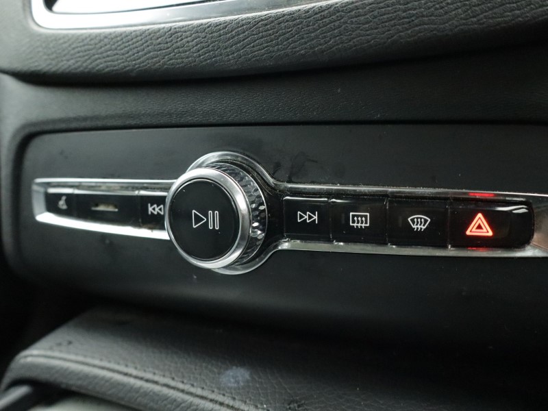 2021 (71) VOLVO XC90 2.0 B5D [235] Momentum 5dr AWD Geartronic 4987456