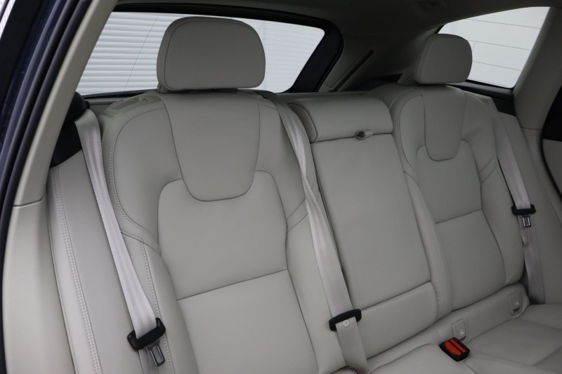 2025 (25) VOLVO XC60 2.0 T8 [455] PHEV Ultra Dark 5dr AWD Geartronic 5010266