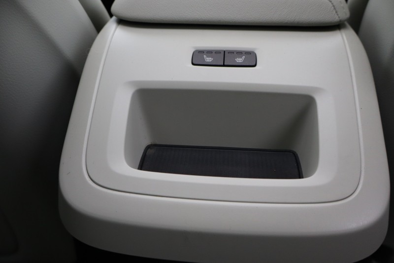 2025 (25) VOLVO XC60 2.0 T8 [455] PHEV Ultra Dark 5dr AWD Geartronic 5010269