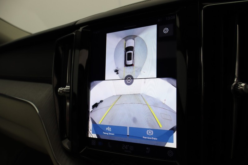 2025 (25) VOLVO XC60 2.0 T8 [455] PHEV Ultra Dark 5dr AWD Geartronic 5010278