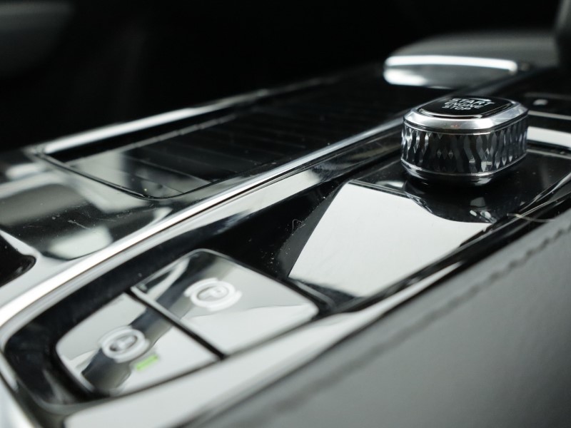 2024 (74) VOLVO V90 2.0 T8 [455] PHEV Ultra Dark 5dr AWD Auto 4990973