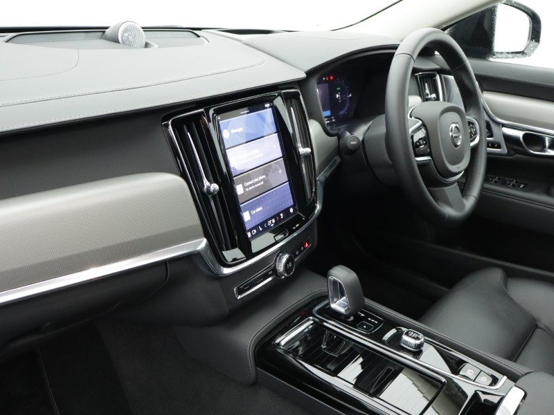 2024 (74) VOLVO V90 2.0 T8 [455] PHEV Ultra Dark 5dr AWD Auto 4990954