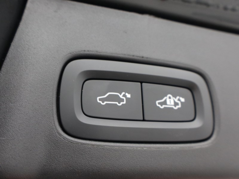 2024 (74) VOLVO V90 2.0 T8 [455] PHEV Ultra Dark 5dr AWD Auto 4990933