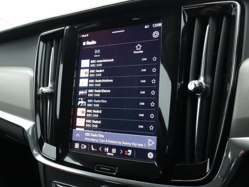 2025 (74) VOLVO V90 2.0 T6 [350] PHEV Plus Dark 5dr AWD Auto 5044279