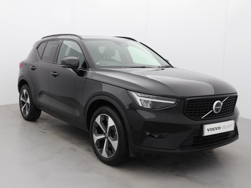 2022 (72) VOLVO XC40 2.0 B4P Ultimate Dark 5dr Auto