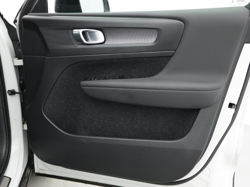 2021 (70) VOLVO XC40 1.5 T3 [163] R DESIGN 5dr Geartronic 5013743