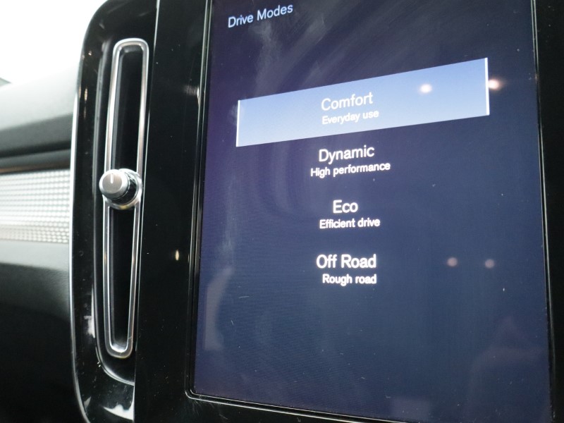 2021 (70) VOLVO XC40 1.5 T3 [163] R DESIGN 5dr Geartronic 5013770