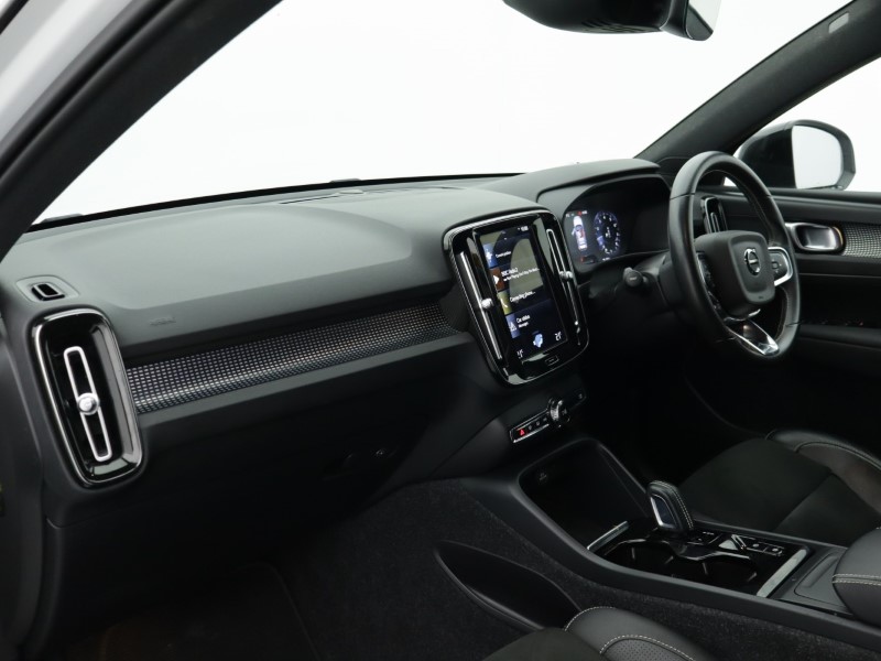 2021 (70) VOLVO XC40 1.5 T3 [163] R DESIGN 5dr Geartronic 5013753